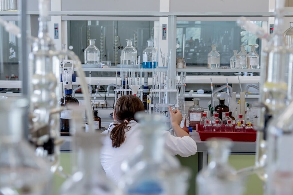 Woman working in a laboratory
